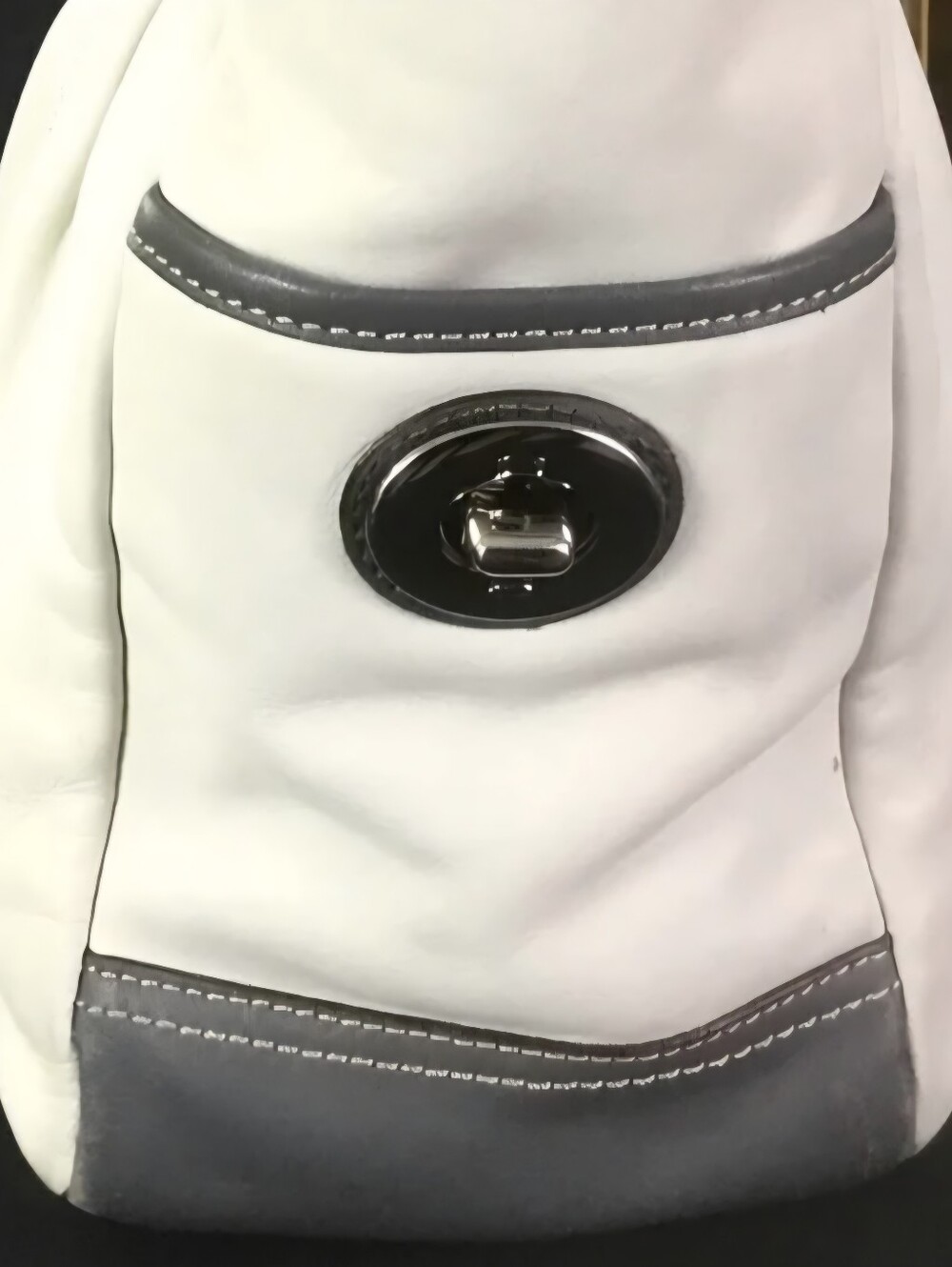 Coach 2010 Y2K Pleated East West Gallery Shoulder Bag (F13759) - Picture 3 of 6
